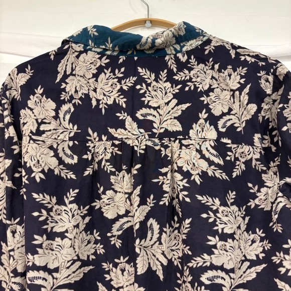 Sundance Floral Print Button Up Shirt Navy Blue Size Small Contrast Trim Boho - Picture 7 of 8